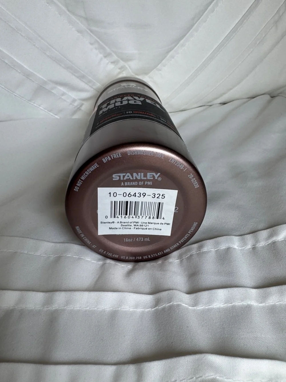 Stanley Classic Trigger-Action Travel Mug 16 oz - Picture 6 of 7